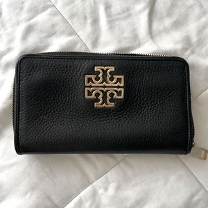 Tory Burch wallet